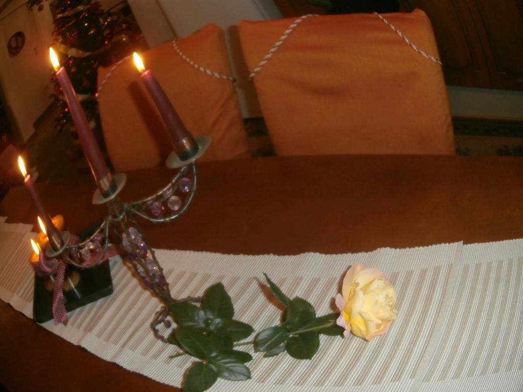 לוטראקי Noble Inn חדר תמונה